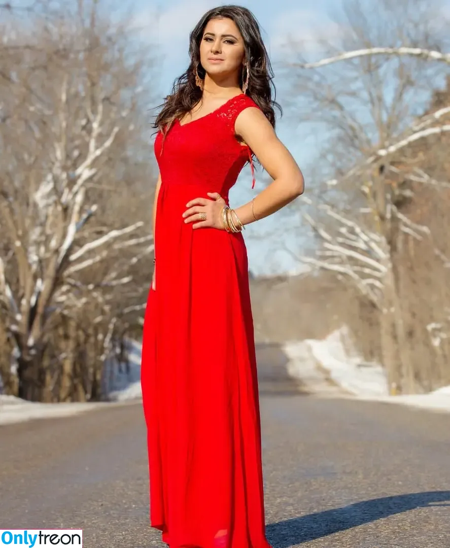 Meetii Kalher nude photo #0941 (meetiikalher)