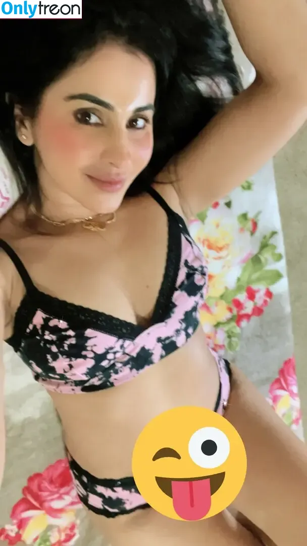 Meetii Kalher nude photo #1183 (meetiikalher)