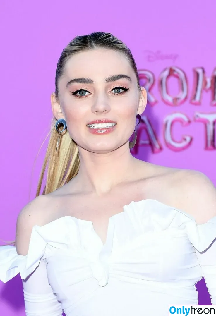 Meg Donnelly голая photo #0038 (megdonnelly)