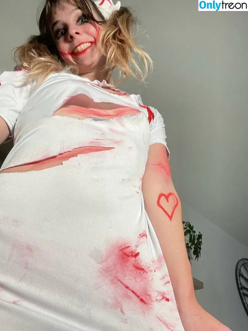 meg_solem nude photo #0123 (megansolem_)
