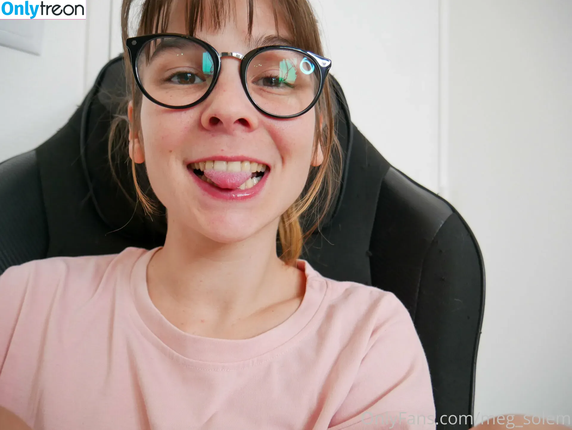 meg_solem nude photo #0174 (megansolem_)