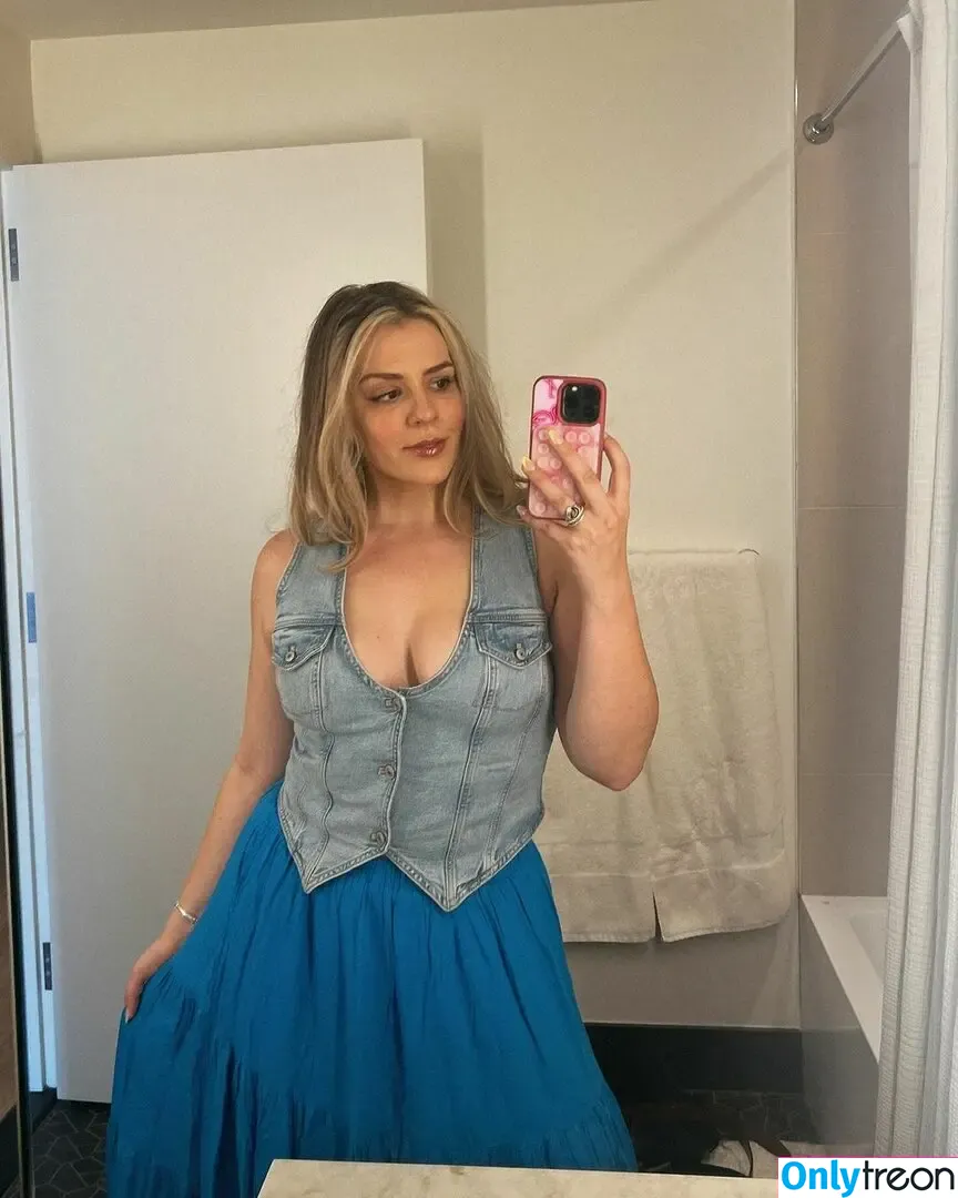 Megan Bowen nude photo #0006 (meganbowen__)