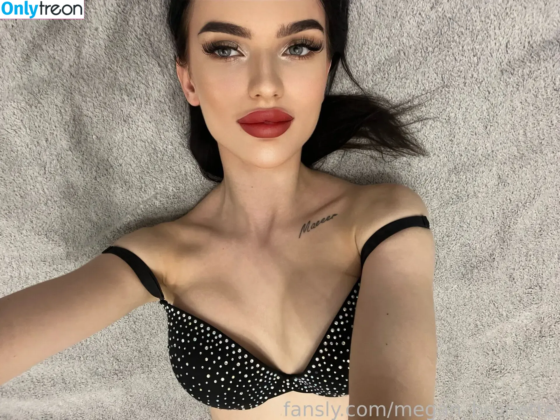 megan_brunette nude photo #0014 (megan_brunette)