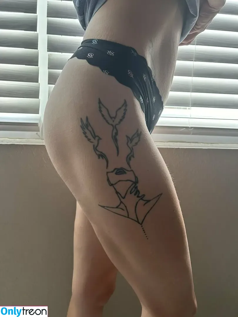 Megan Daydreamer nude photo #0004 (megan_daydreamer / your_daydream)