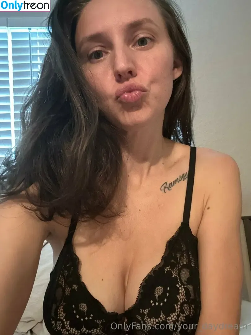 Megan Daydreamer nude photo #0008 (megan_daydreamer / your_daydream)
