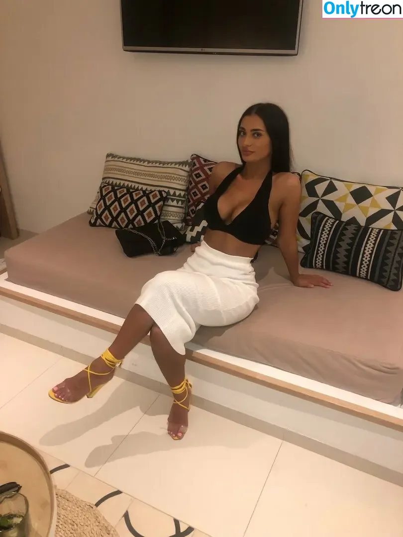 Megan Elwell голая photo #0028 (kayqueeen / meganelwell / meganelwell_)