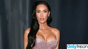 Megan Fox / megan.fox / meganfox фото голая #2330