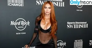 Megan Fox / megan.fox / meganfox nude photo #2348
