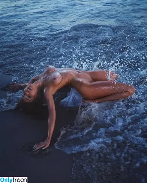 Megan Fox / action / meganfox nude photo #2432