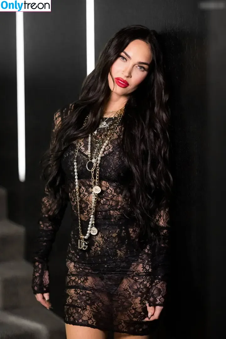 Megan Fox голая photo #2315 (megan.fox / meganfox)
