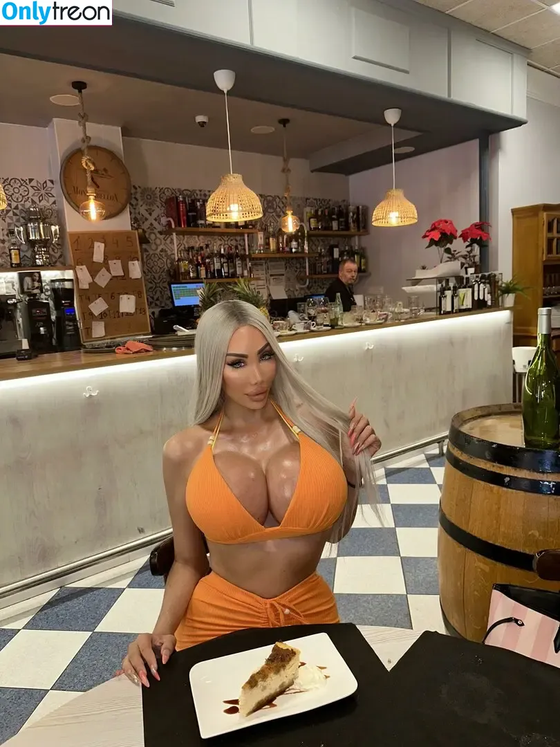 megan.million.official nude photo #0002 (luxury_doll2000cc / luxurydoll)