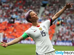 Megan Rapinoe / American soccer player / mrapinoe nude photo #0003