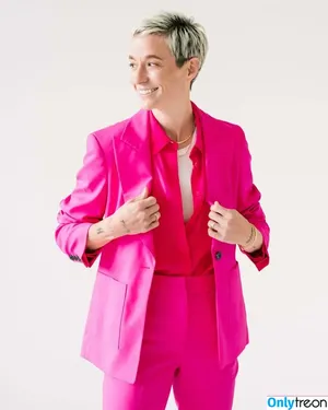 Megan Rapinoe / American soccer player / mrapinoe nude photo #0083
