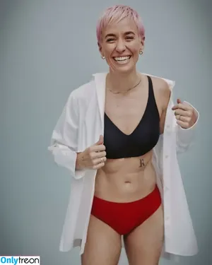 Megan Rapinoe / American soccer player / mrapinoe nude photo #0084