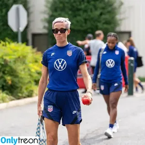 Megan Rapinoe / American soccer player / mrapinoe nude photo #0117