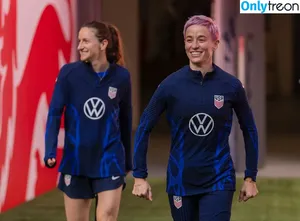 Megan Rapinoe / American soccer player / mrapinoe nude photo #0121