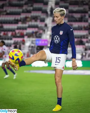 Megan Rapinoe / American soccer player / mrapinoe nude photo #0124