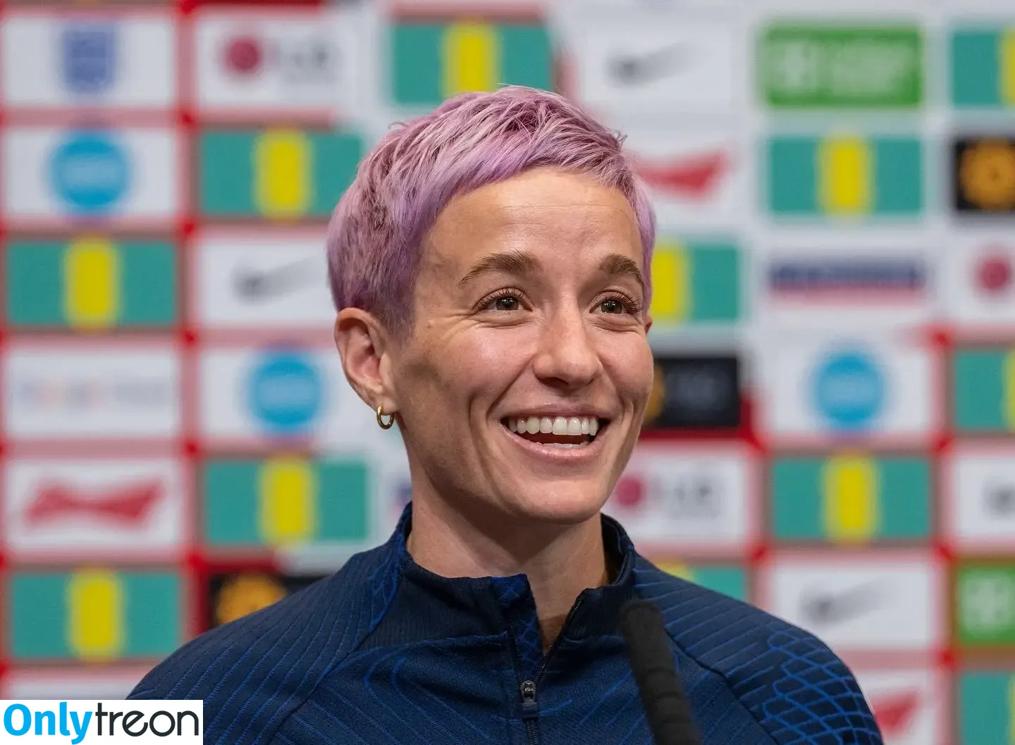 Megan Rapinoe nude photo #0123 (American soccer player / mrapinoe)
