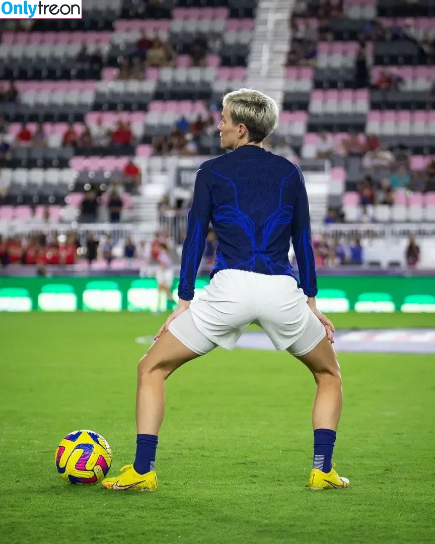 Megan Rapinoe nude photo #0126 (American soccer player / mrapinoe)
