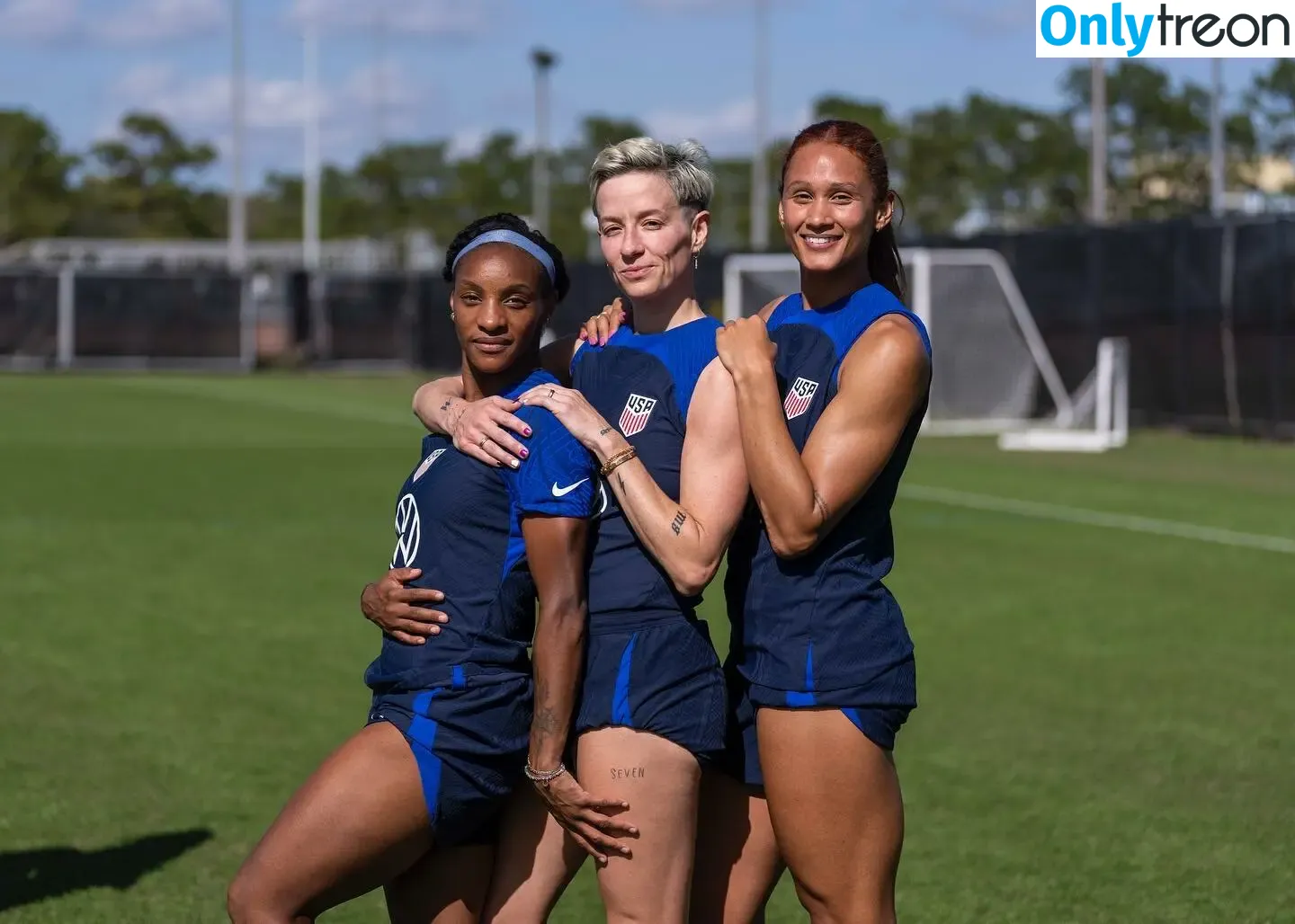 Megan Rapinoe nude photo #0138 (American soccer player / mrapinoe)
