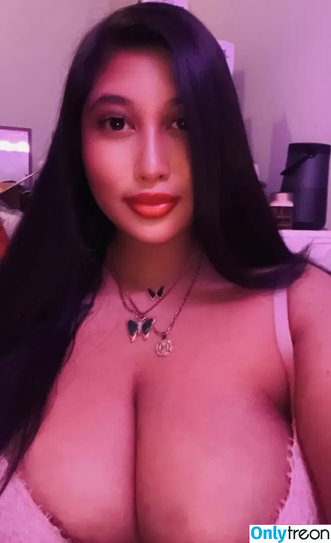 Megan Shaye nude photo #0045 (FilipinaMami_ / HoneyShaye / shayebaby_xo)