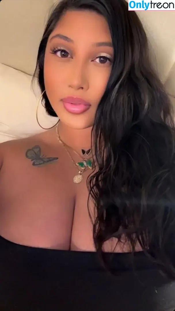 Megan Shaye nude photo #0060 (FilipinaMami_ / HoneyShaye / shayebaby_xo)
