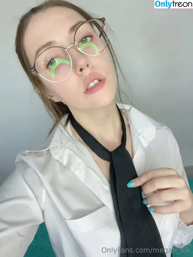 megan_vik nude photo #0003 (megan_vik)