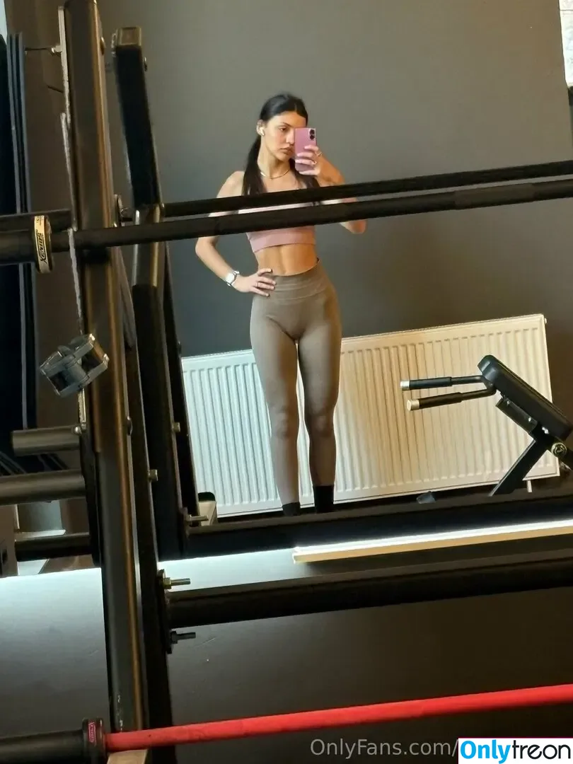 meganbea nude photo #0043 (Callie_Ellen / meganbeasays)