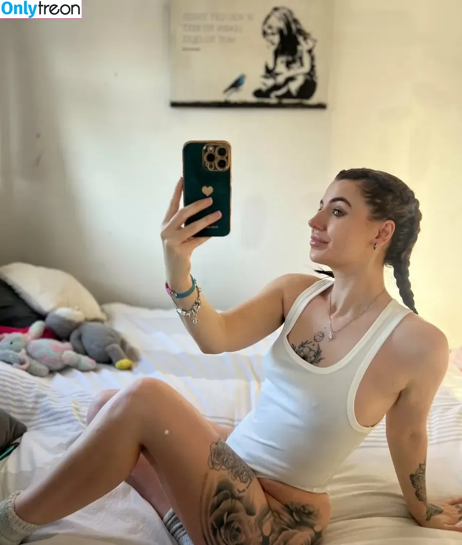 Megann22 nude photo #0712 (Megann22)