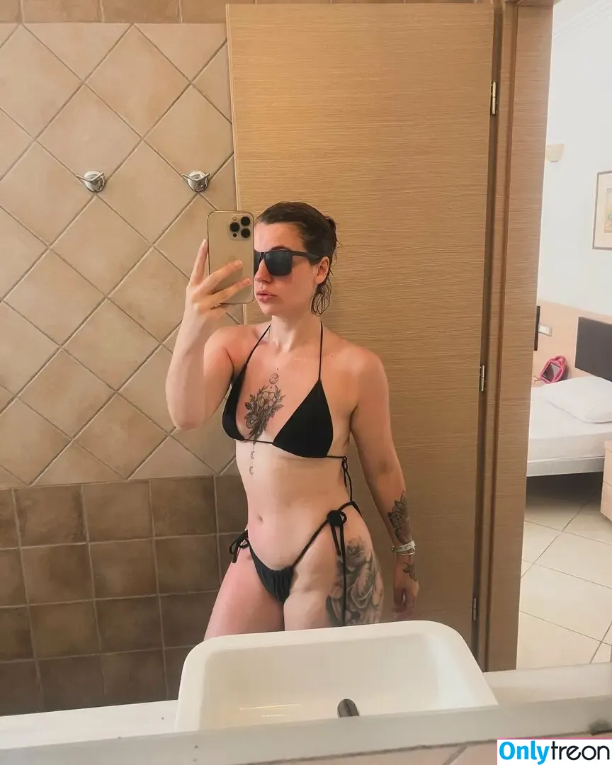 Megann22 nude photo #0719 (Megann22)