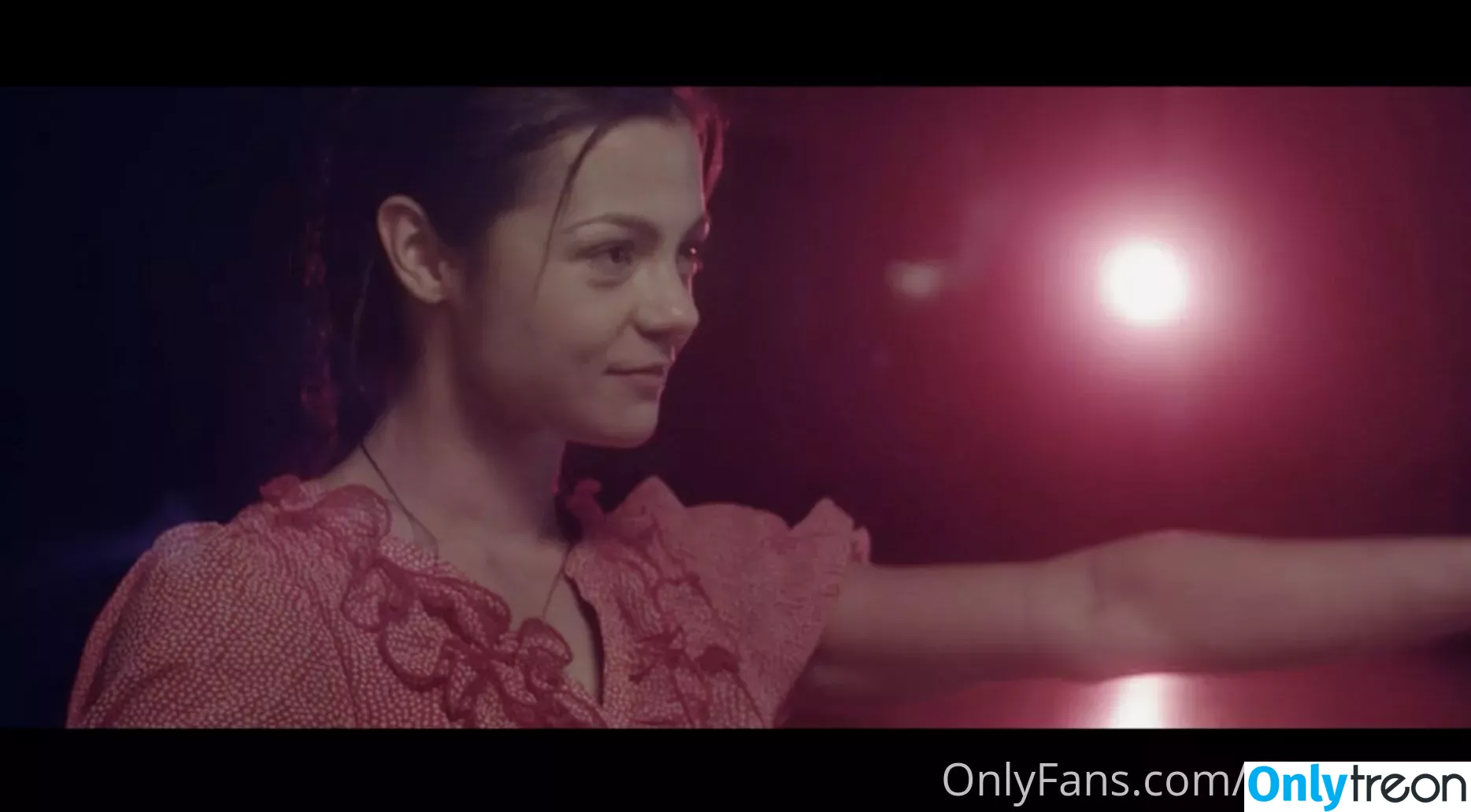 megartron голая photo #0010 (Megan Prescott)