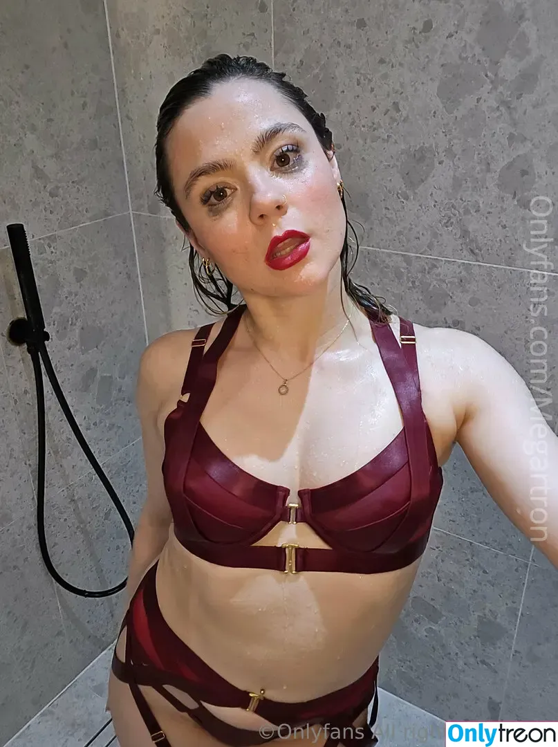 megartron nude photo #0399 (Megan Prescott)
