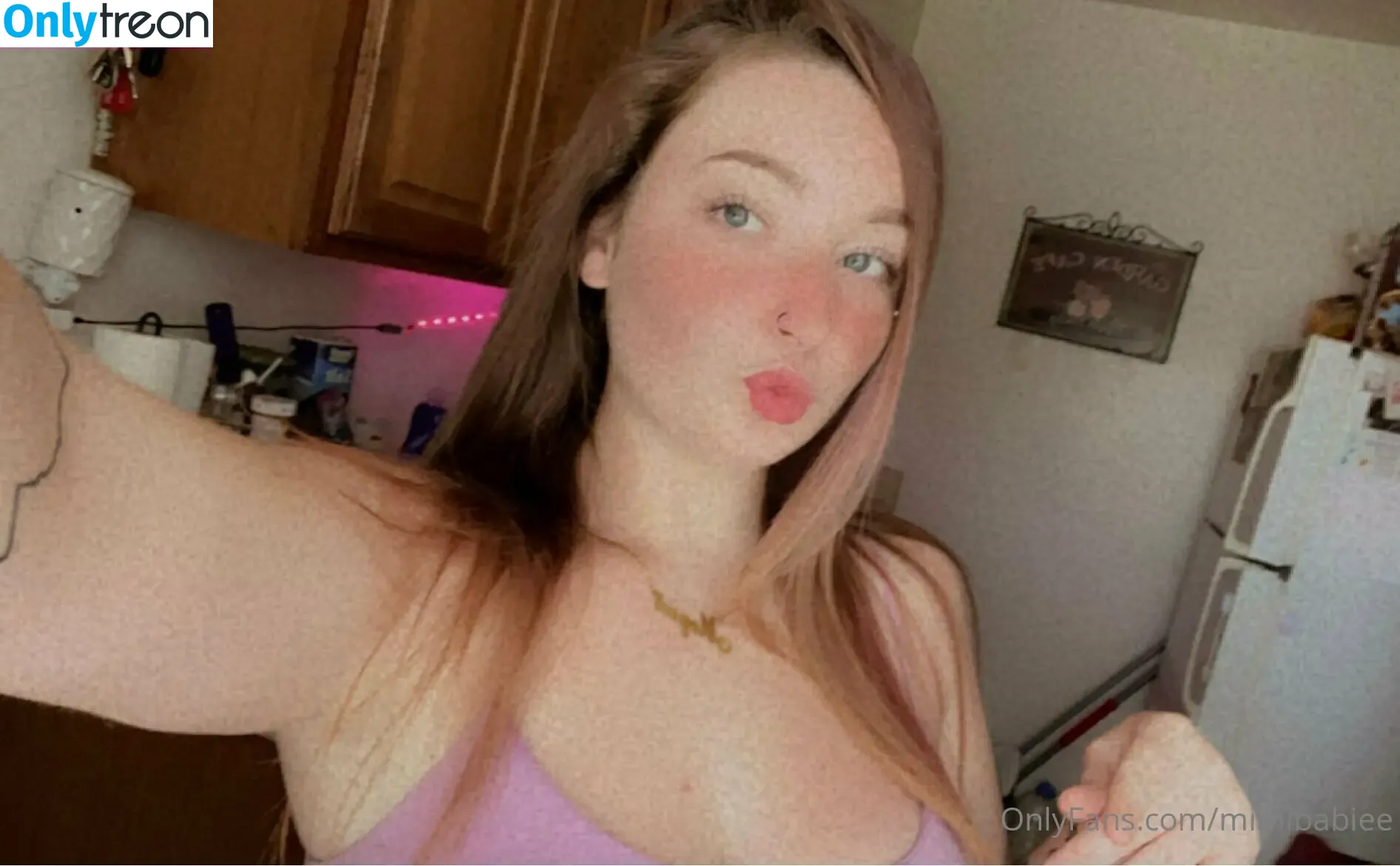 meggbby nude photo #0011 (megg_7221)