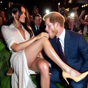 Meghan Markle / sussexroyal фото голая #0189