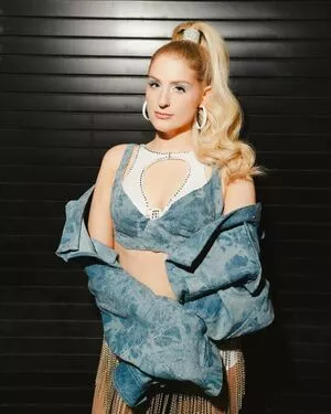 Meghan Trainor / chaoticd / meghantrainor фото голая #0153