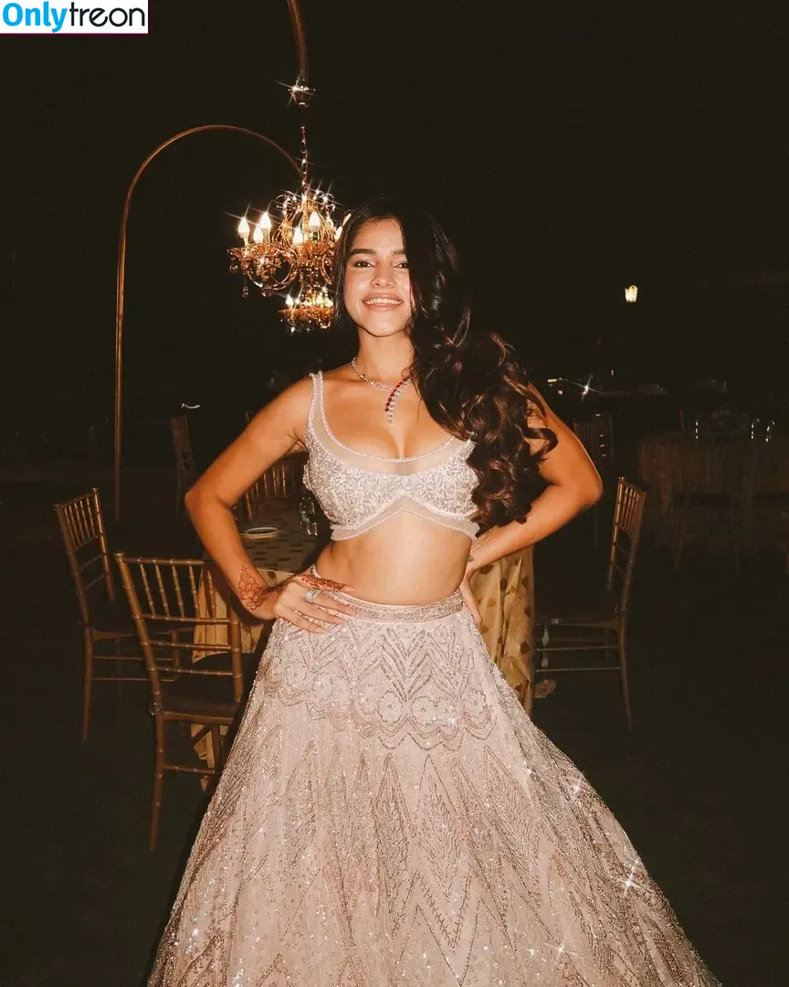 Meghna Kaur голая photo #0079 (shetroublemaker)