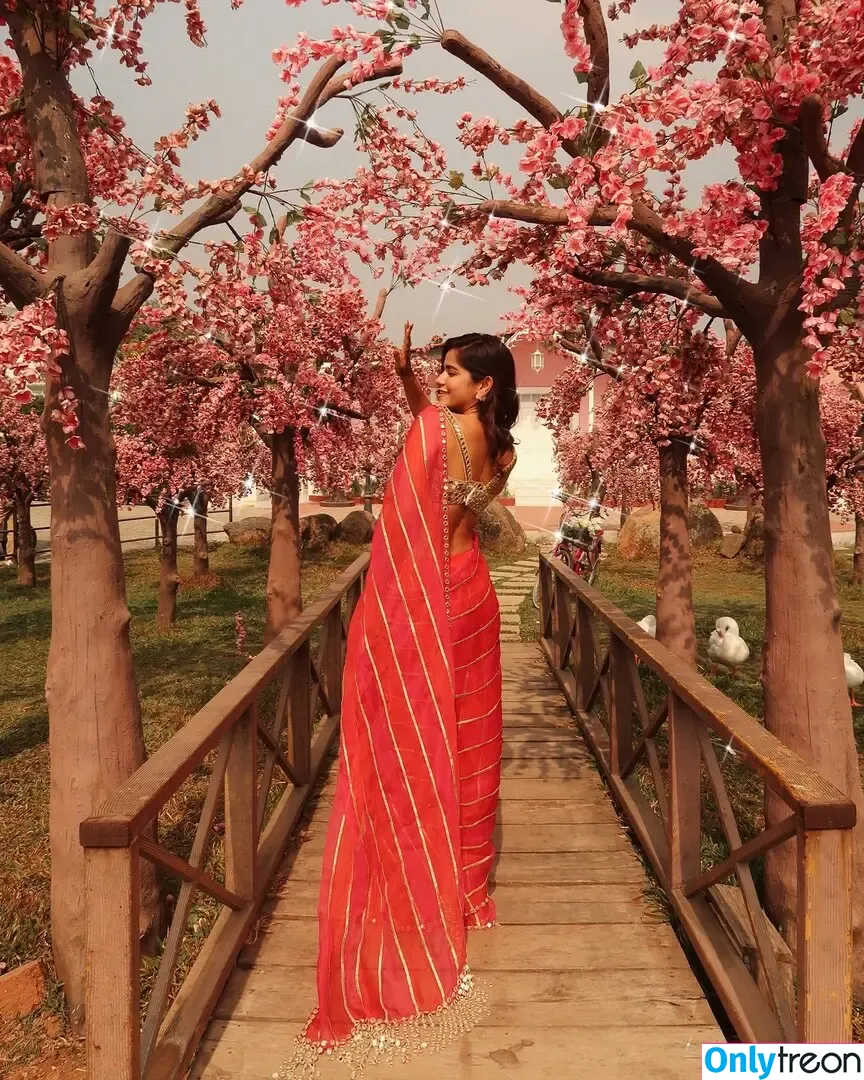 Meghna Kaur голая photo #0087 (shetroublemaker)