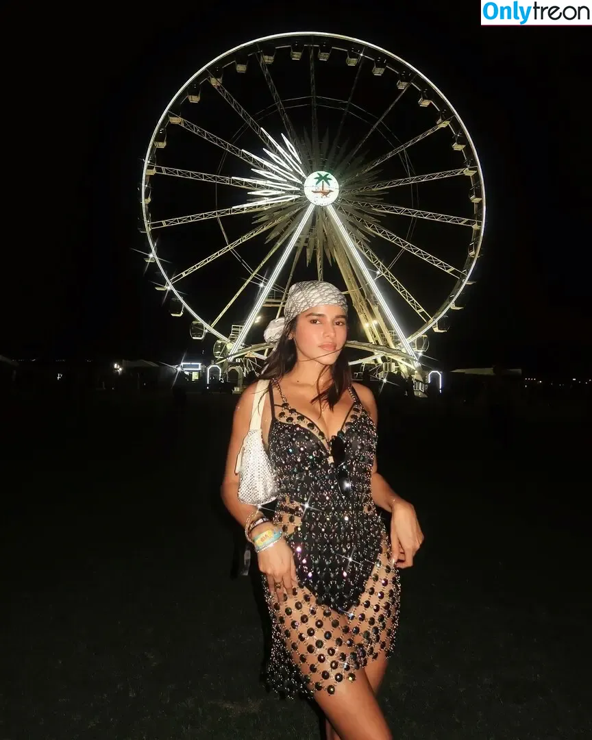 Meghna Kaur голая photo #0214 (shetroublemaker)
