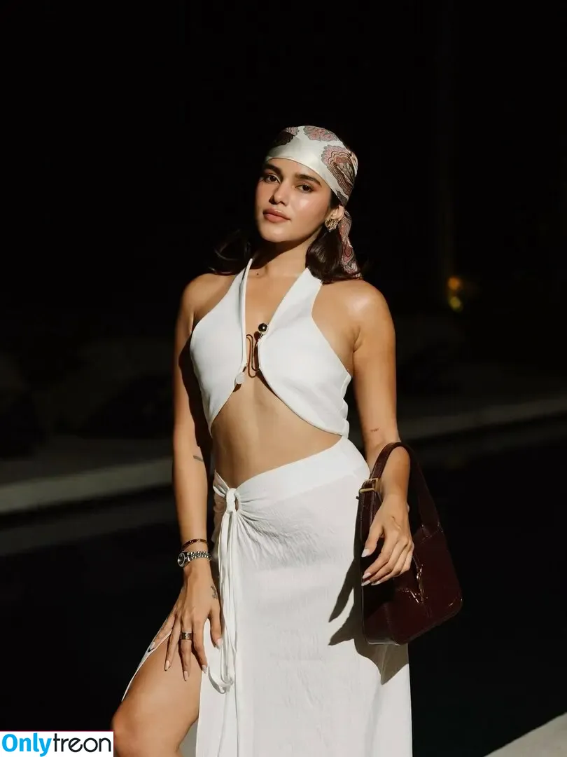 Meghna Kaur голая photo #0258 (shetroublemaker)