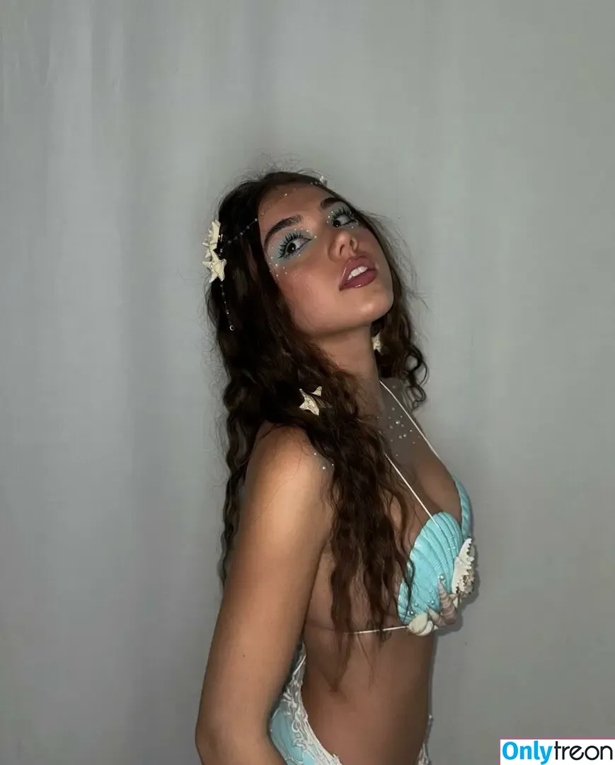 Megmuise nude photo #0069 (Meaghan Muise / meaghanmuise)