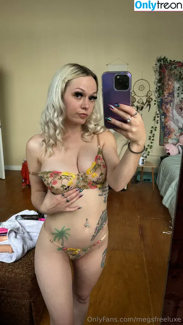 megsfreeluxe nude photo #0048 (megsfreeluxe)