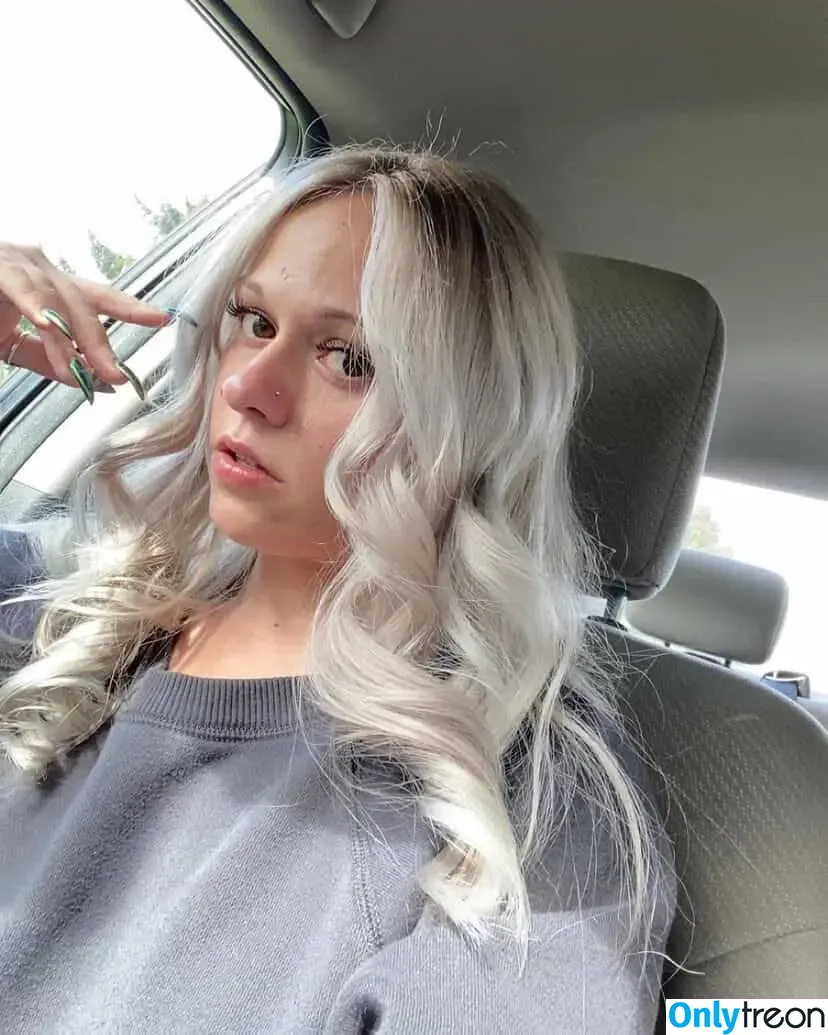 megsnotdead nude photo #0027 (Megs__Dead / megsn0tdead / notmegsdead)