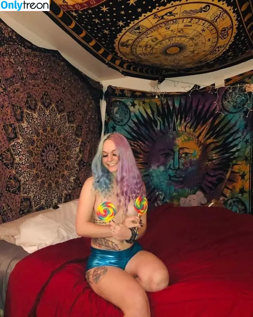 megsnotdead nude photo #0043 (Megs__Dead / megsn0tdead / notmegsdead)