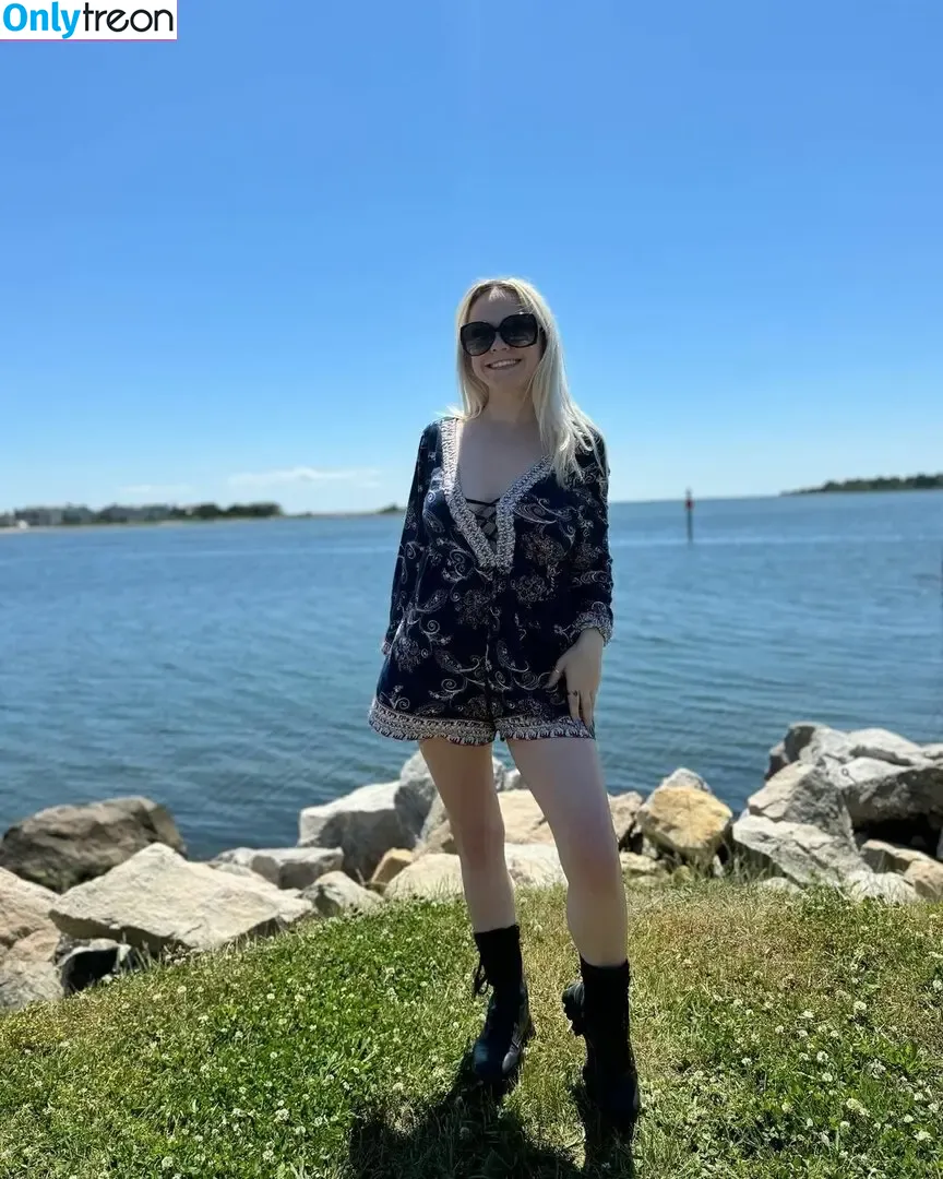 megsnotdead nude photo #0070 (Megs__Dead / megsn0tdead / notmegsdead)