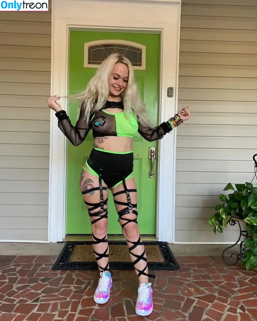 megsnotdead nude photo #0143 (Megs__Dead / megsn0tdead / notmegsdead)