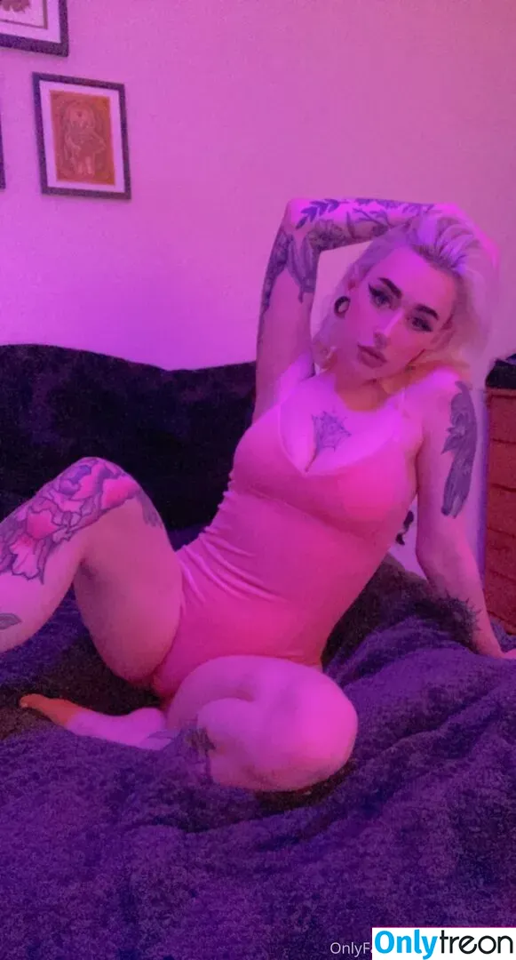 meh_danni nude photo #0024 (meh.danni)