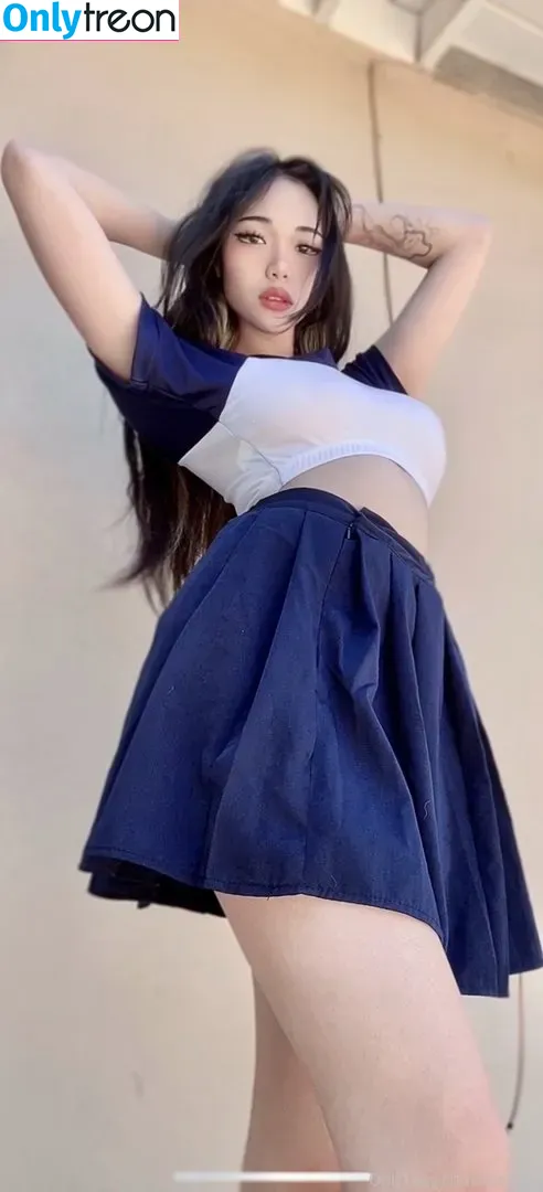 Mei Kou nude photo #0002 (Meikoui / mei.koui)