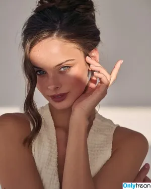 Meika Woollard / meikawoollard фото голая #0293