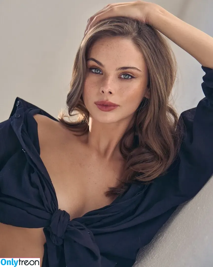 Meika Woollard голая photo #0291 (meikawoollard)
