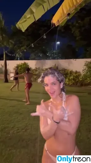 Mel Maia / Dezoitou / melissamelmaia nude photo #0914